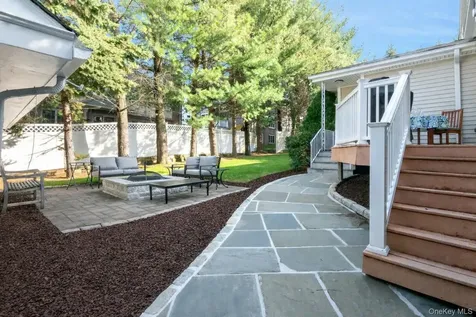 18 Knollwood Road Eastchester NY 10709