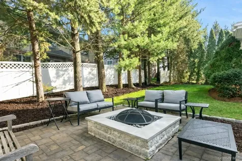 18 Knollwood Road Eastchester NY 10709