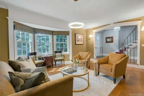 18 Knollwood Road Eastchester NY 10709