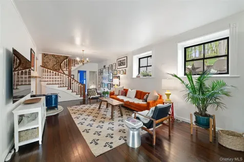 33 Aldridge Road Chappaqua NY 10514