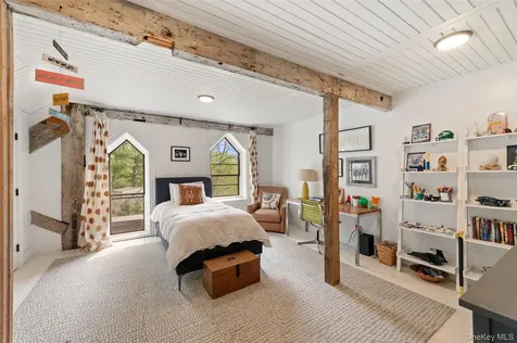 33 Aldridge Road Chappaqua NY 10514