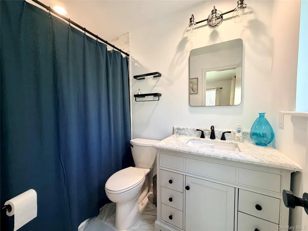 43B Old Squires Road Hampton Bays NY 11946