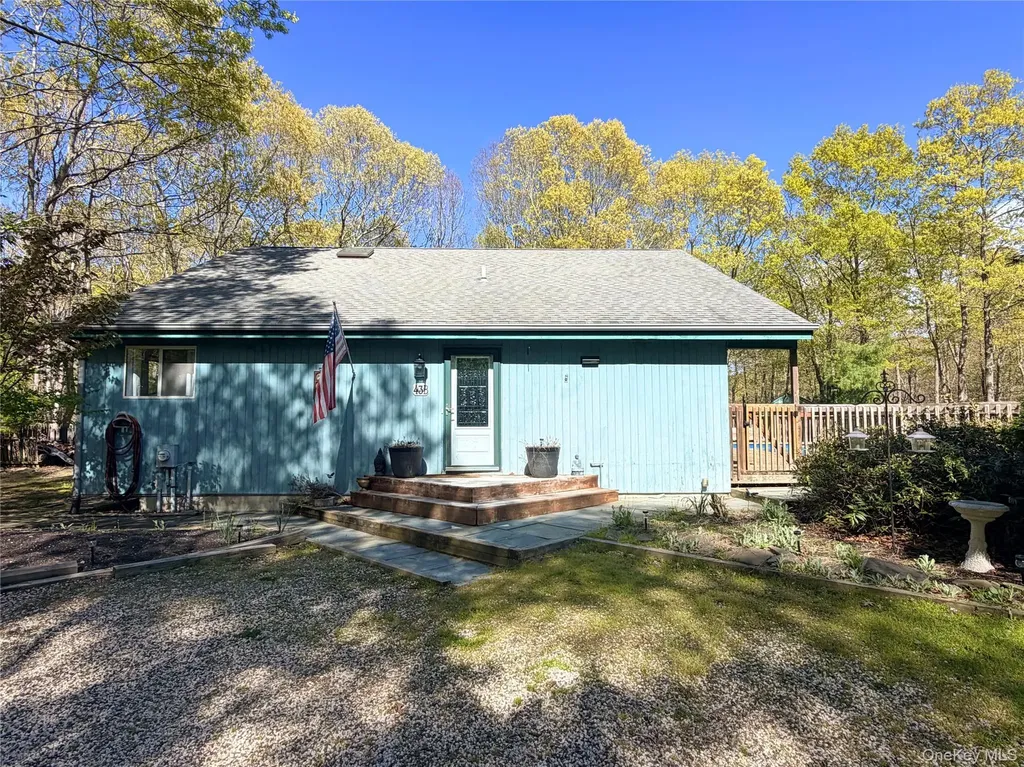 43B Old Squires Road Hampton Bays NY 11946