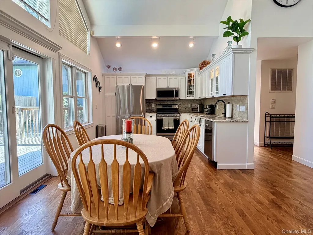 43B Old Squires Road Hampton Bays NY 11946