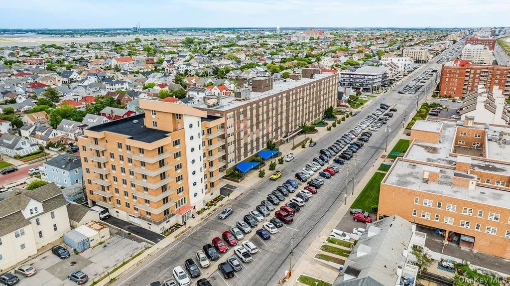 661 W Broadway Long Beach NY 11561