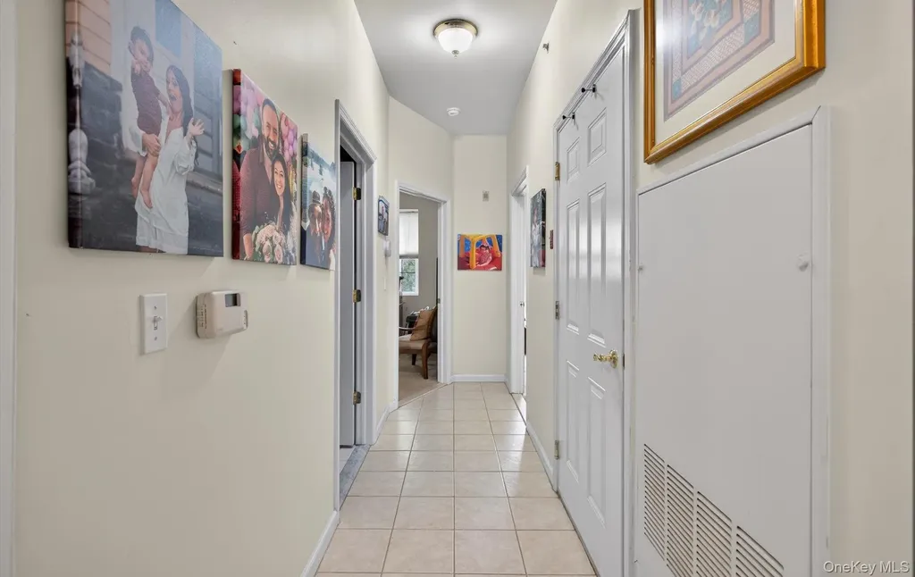 105 Francesca Way Amityville NY 11701