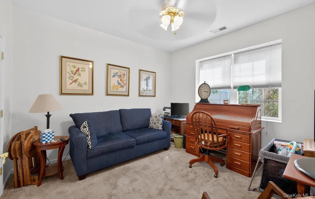 105 Francesca Way Amityville NY 11701