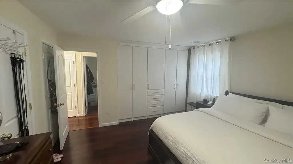 47 Drayton Avenue Bay Shore NY 11706