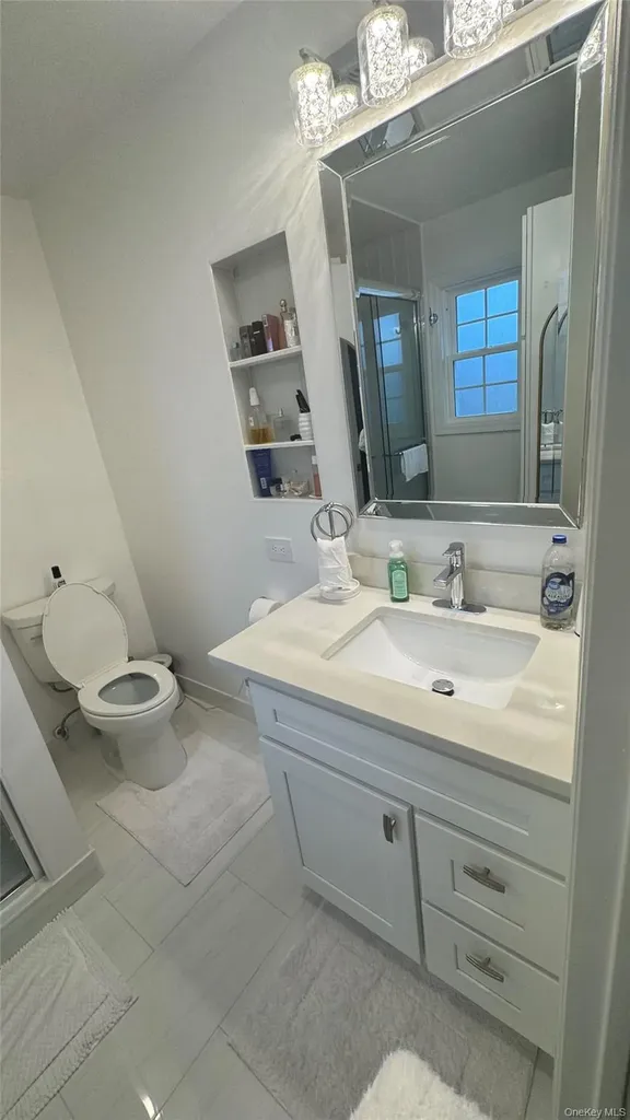 47 Drayton Avenue Bay Shore NY 11706