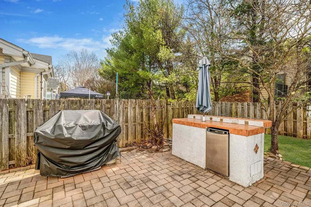 4 Alexandra Drive Middle Island NY 11953