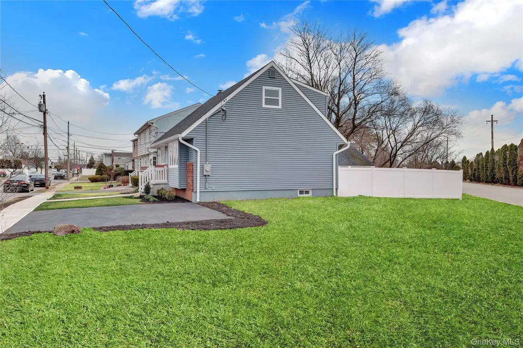89 Sherman Avenue Bethpage NY 11714
