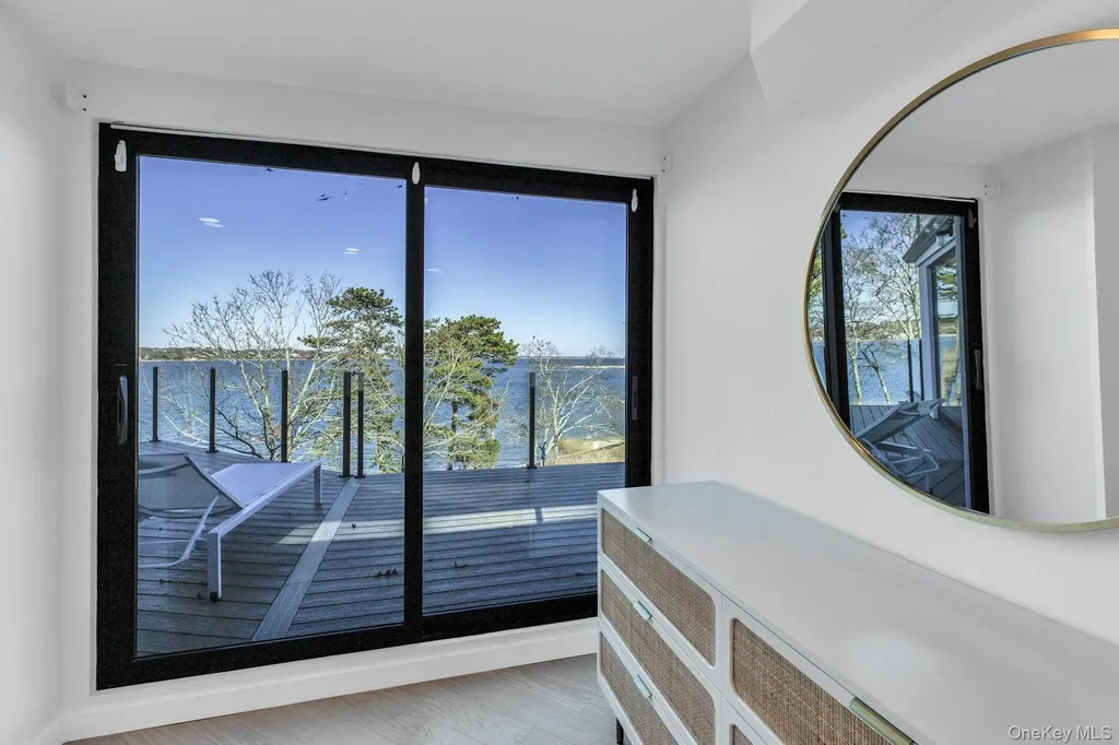 10 Bay View Drive Hampton Bays NY 11946