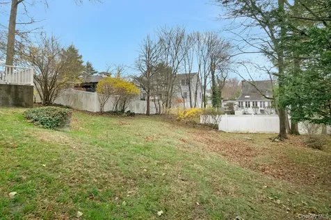 250 Fifth Street Mamaroneck NY 10543