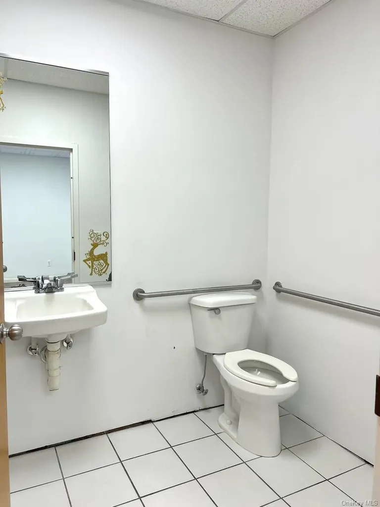 1918 Union Boulevard Bay Shore NY 11706