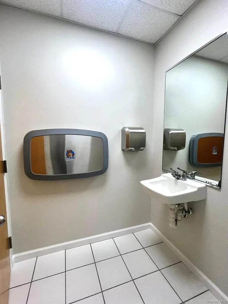 1918 Union Boulevard Bay Shore NY 11706