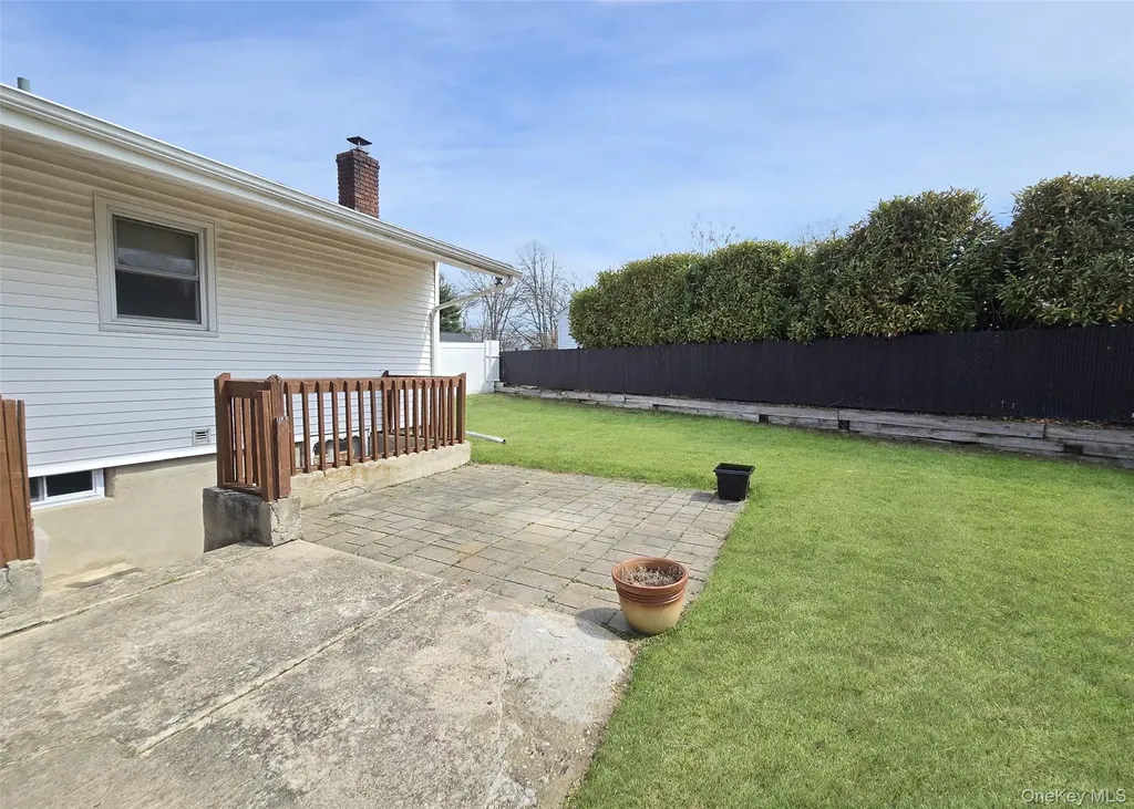310 Browns Road Nesconset NY 11767
