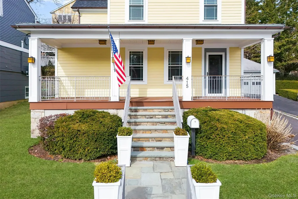 415 Eighth Avenue Pelham NY 10803