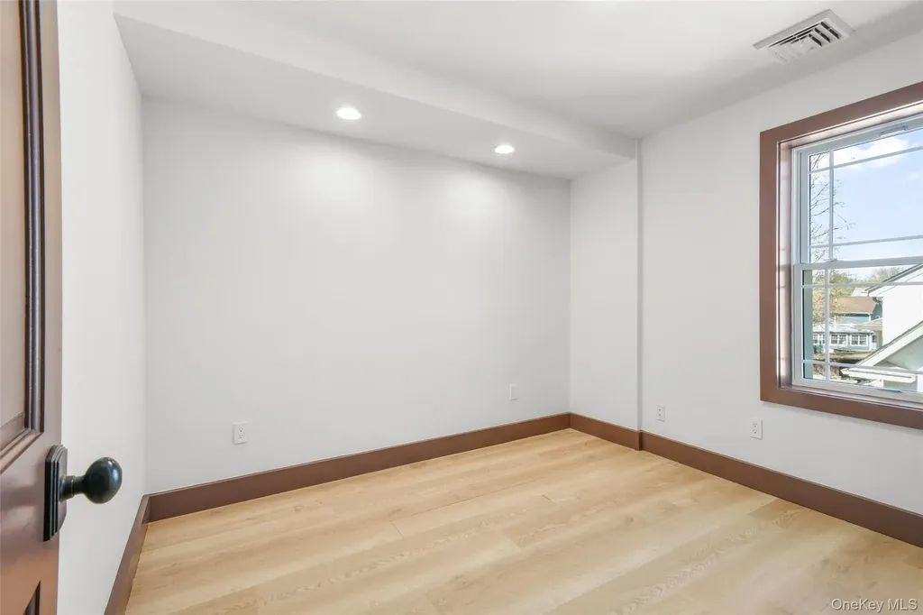 415 Eighth Avenue Pelham NY 10803