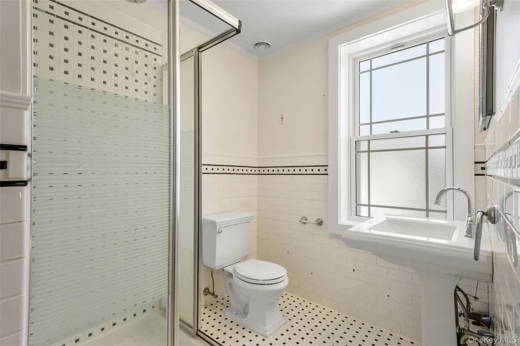 415 Eighth Avenue Pelham NY 10803