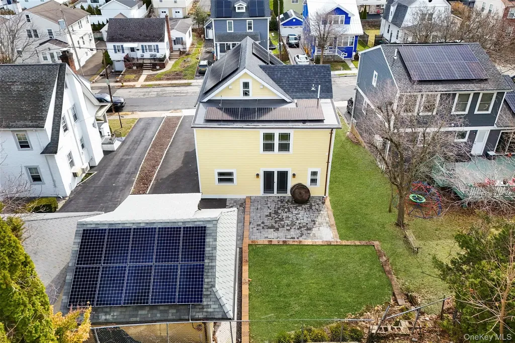 415 Eighth Avenue Pelham NY 10803