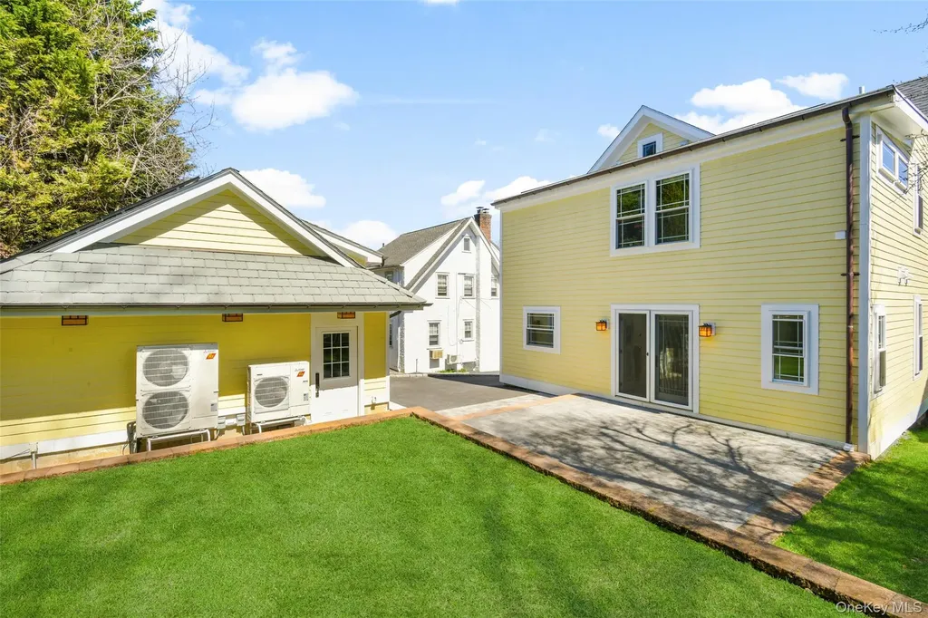 415 Eighth Avenue Pelham NY 10803
