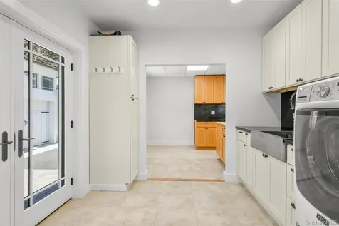 415 Eighth Avenue Pelham NY 10803