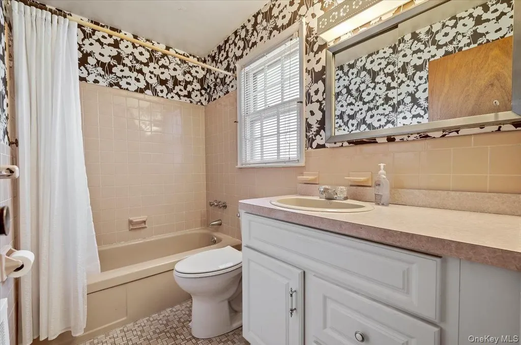 8 Skyline Drive Huntington NY 11743