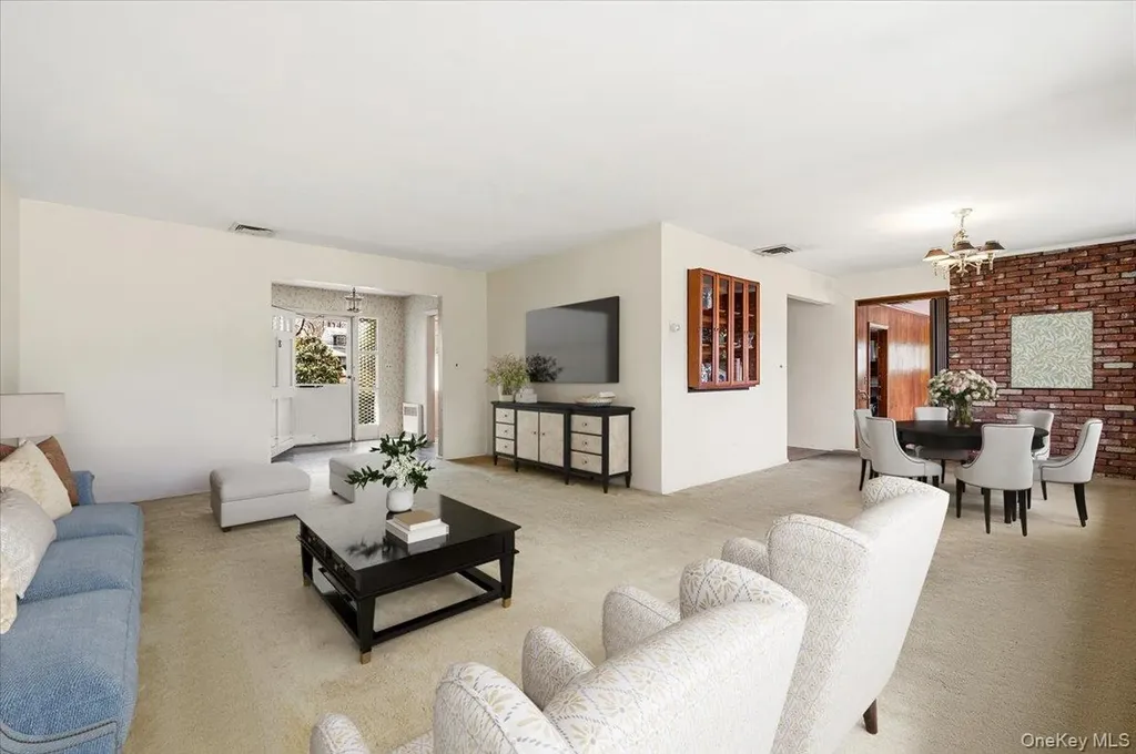 8 Skyline Drive Huntington NY 11743