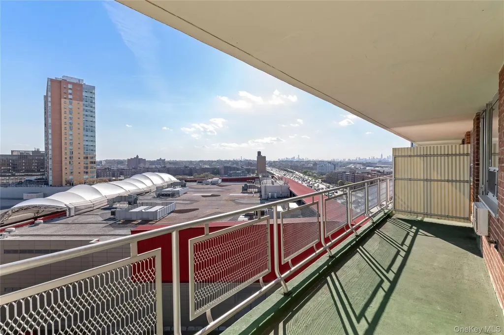 61-15 97 Rego Park NY 11374