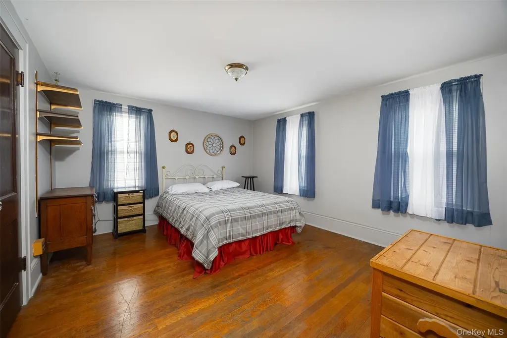 14 Lown Court Poughkeepsie NY 12603