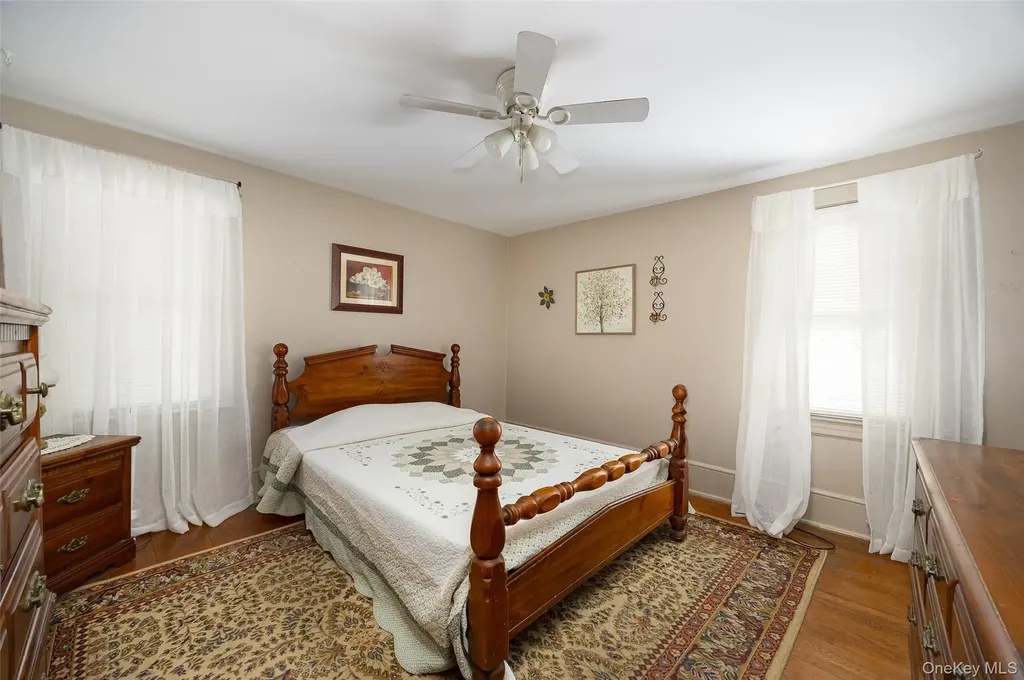 14 Lown Court Poughkeepsie NY 12603