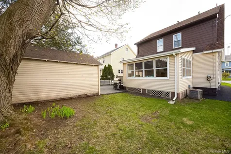 14 Lown Court Poughkeepsie NY 12603