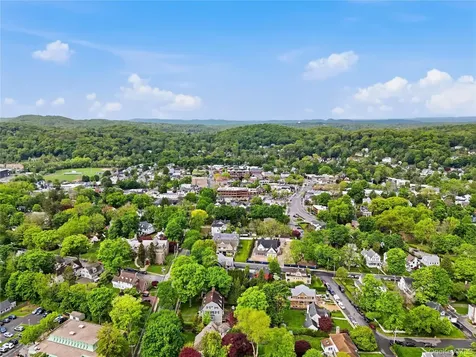 294 Bedford Road Pleasantville NY 10570