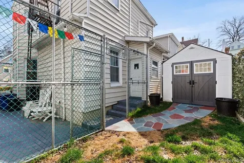 62 Oak Street Mount Vernon NY 10550