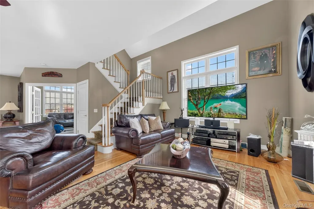 30 Meadowood Lane Wappingers Falls NY 12590
