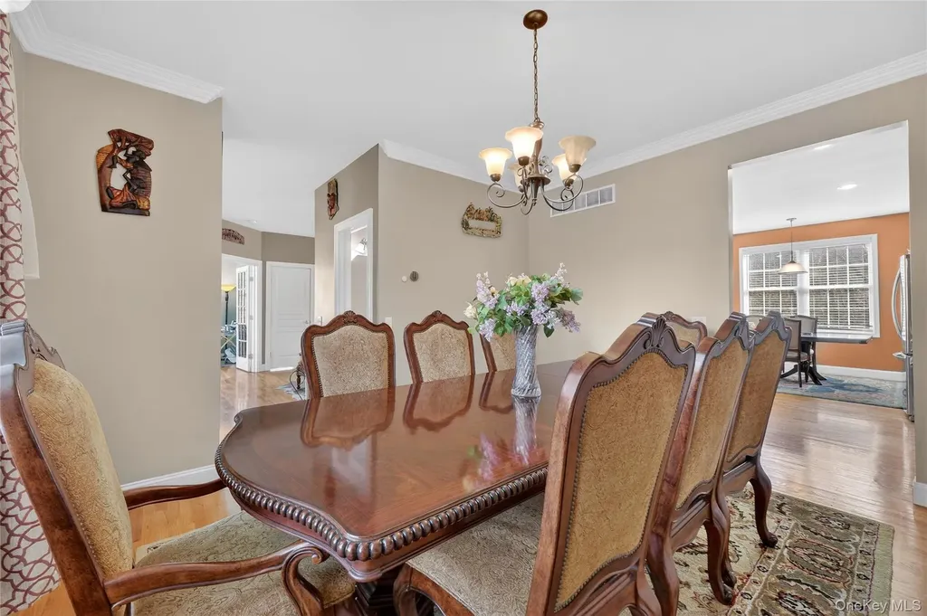 30 Meadowood Lane Wappingers Falls NY 12590