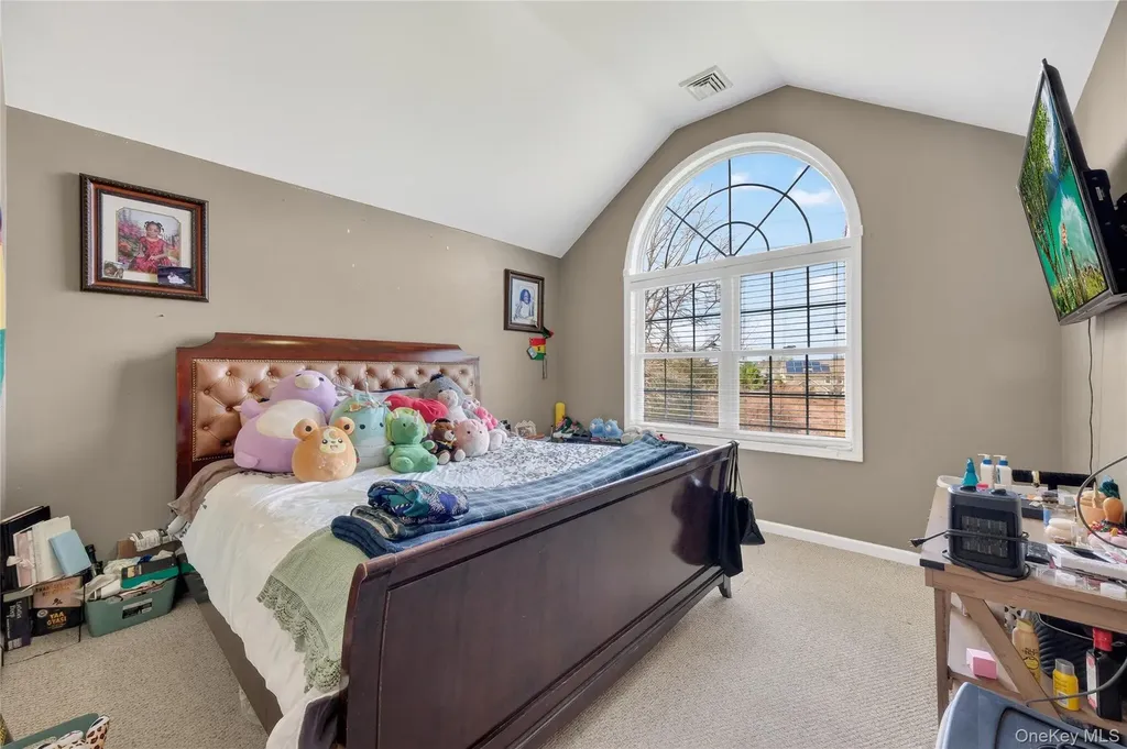 30 Meadowood Lane Wappingers Falls NY 12590
