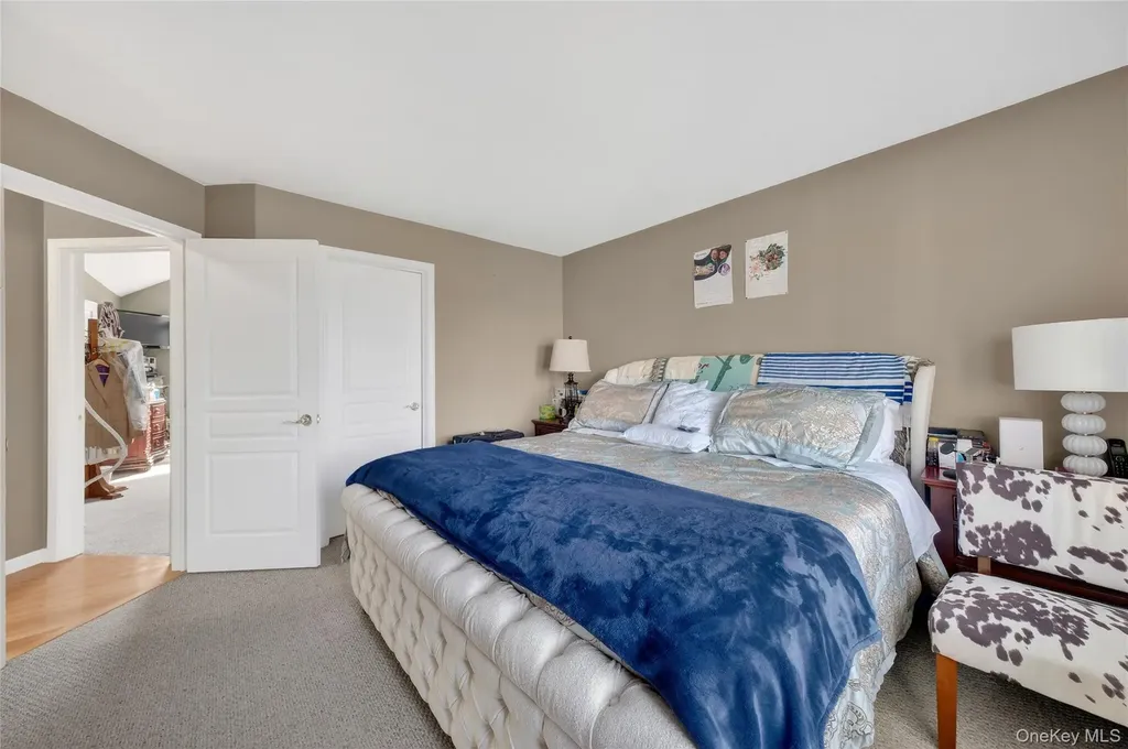 30 Meadowood Lane Wappingers Falls NY 12590