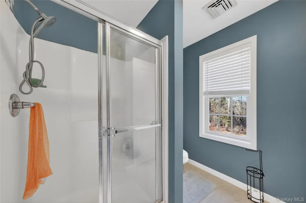 30 Meadowood Lane Wappingers Falls NY 12590