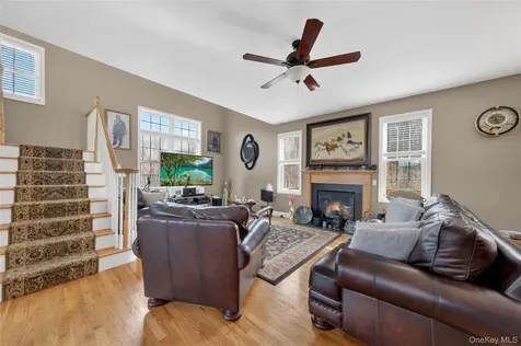 30 Meadowood Lane Wappingers Falls NY 12590