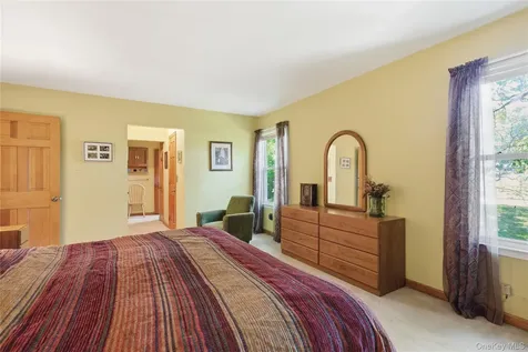 23 Abbey Lane Setauket NY 11733