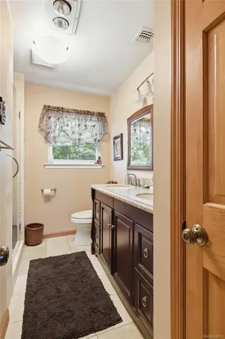 23 Abbey Lane Setauket NY 11733