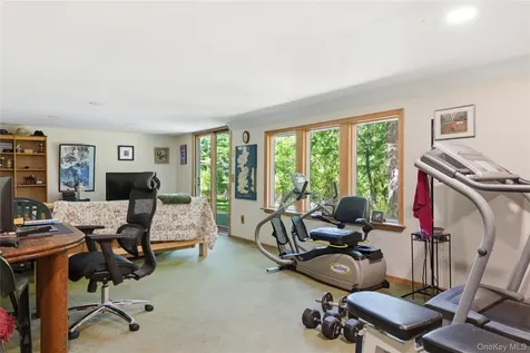 23 Abbey Lane Setauket NY 11733