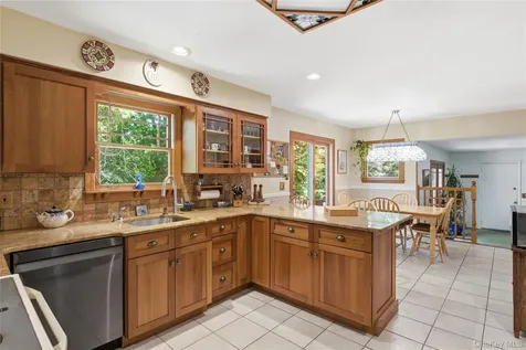 23 Abbey Lane Setauket NY 11733
