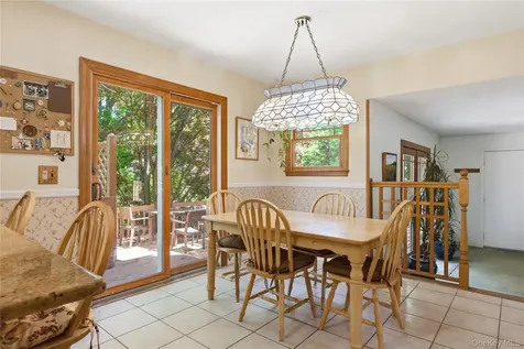 23 Abbey Lane Setauket NY 11733