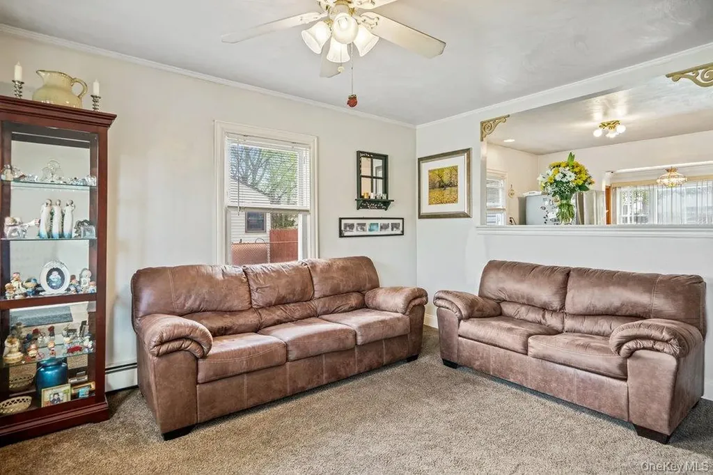 80 Cherubina Lane North Babylon NY 11703