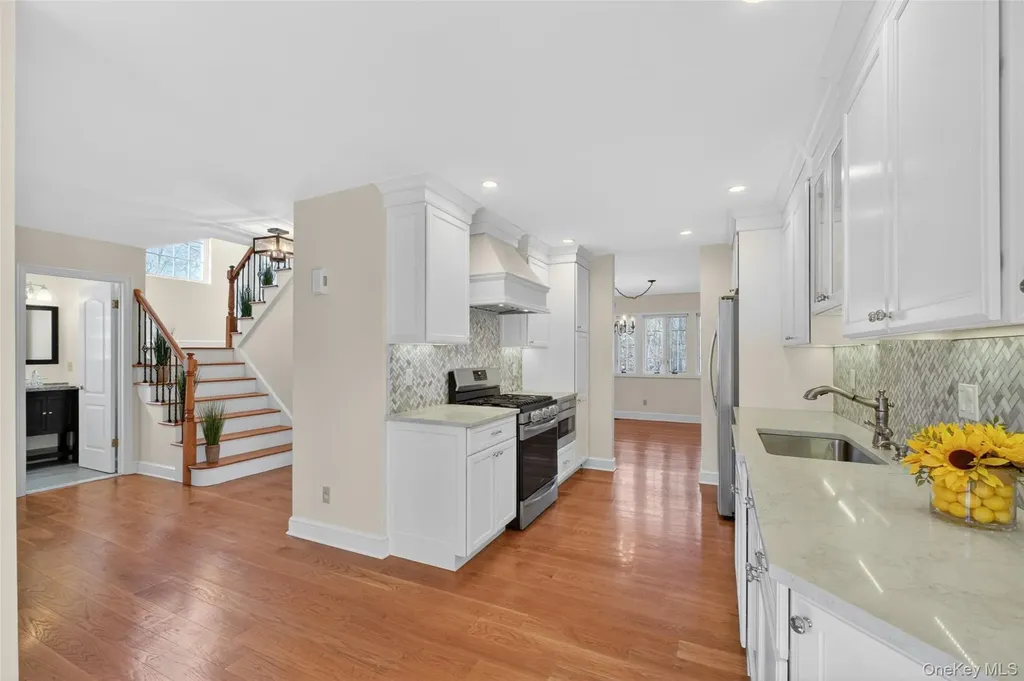 24 Coventry Circle Mahopac NY 10541