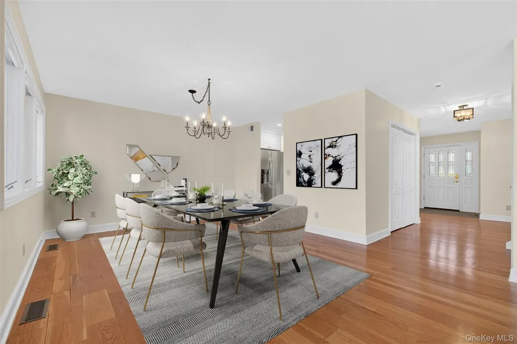 24 Coventry Circle Mahopac NY 10541