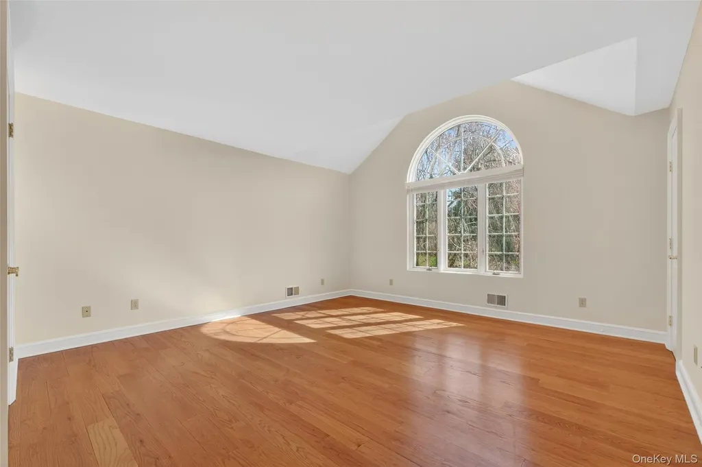 24 Coventry Circle Mahopac NY 10541