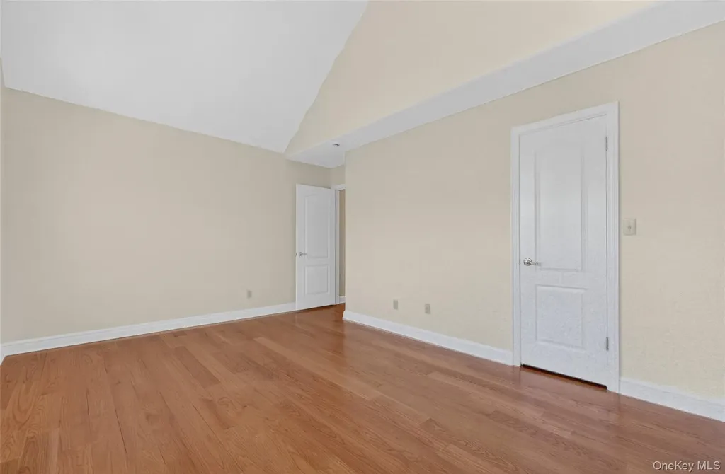 24 Coventry Circle Mahopac NY 10541